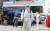 16일 신종 코로나바이러스 감염증(코로나19) 확진자가 집단발병한 서울 성북구 사랑제일교회 앞에서 구청 관계자들이 방역작업을 펼치고 있다. 뉴스1