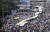 지난 15일 서울 종로구 동화면세점 앞에서 열린 정부 및 여당 규탄 관련 집회. 연합뉴스