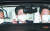 아베 신조 일본 총리가 지난 17일 도쿄의 한 대학병원에서 건강검진을 받은 뒤 차를 타고 나오고 있다. [교도=연합뉴스]