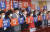 안철수 국민의당 대표(왼쪽 넷째)와 당원들이 8월 13일 국회에서 청와대 개혁과 대국민 사과를 촉구하고 있다. / 사진:연합뉴스