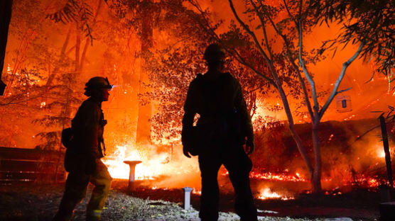 열흘 산불로 서울면적 6배 불탔다…캘리포니아 재난지역 선포