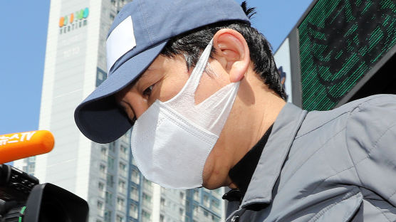'라임 핵심' 김봉현, 횡령·범인도피 혐의 추가 기소