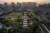 중국 광둥성 광저우 시내의 모습. 가운데 있는 것이 광저우 파고다 타워다. EPA=연합뉴스