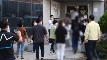 대면예배 금지에도 100명 모인 광주 교회…단속 뜨자 몸싸움