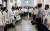 정부가 전공의 파업에 대해 강경 대응 방침을 밝힌 가운데 31일 오전 경북대병원 의과대학 교수 79명이 이 병원 본관에서 전공의 근무 실태 파악에 반발하는 침묵·피켓 시위를 하고 있다. [뉴스1]