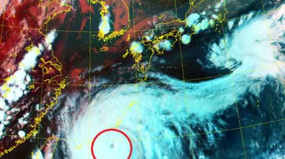 따뜻한 바다서 몸 키운 태풍 '마이삭'···내일 밤 제주 덮친다