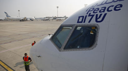 이스라엘 국적기, 31일 UAE로 첫 비행 … “더 많은 아랍국가와 수교 논의” 