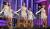 2008년 11월 20일 서울 여의도 KBS홀에서 열린 제29회 청룡영화상 시상식에서 ‘노바디’를 부르고 있는 원더걸스. [중앙포토]