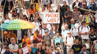 "더는 못참겠다" 유럽 '노 마스크' 시위, 그 뒤엔 자유 외침 