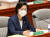 추미애 법무부 장관이 1일 서울 여의도 국회에서 열린 예결위 전체회의에서 의원들 질의에 답하고 있다. 뉴시스