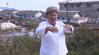 북한 “2020년 잊지 못할 것”…연이은 태풍피해 복구 착수