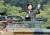 2016년 9월 경기 김포시 해병대 2사단에 민주당 대표 자격으로 방문한 추 장관이 장갑차를 시승하고 있다. [중앙포토]