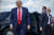 도널드 트럼프 미국 대통령이 8일 앤드루스 공군기지에서 에어포스원에 탑승하러 가고 있다. 트럼프 대통령은 필요하다면 선거운동에 개인 돈을 내놓겠다고 말했다. [AFP=연합뉴스]
