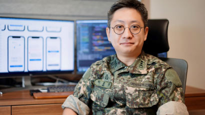군에서 만든 앱이 ‘코로나19' 확인 여부 가려준다…구글 "해외판 만들자" 6억 지원
