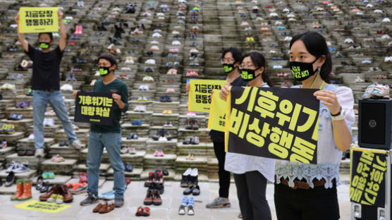 툰베리가 한국인이면 사이비 된다, 기후위기 외친 청년 좌절 