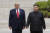 2019년 6월 30일 도널드 트럼프(왼쪽) 미국 대통령과 김정은 북한 국무위원장이 판문전에서 만나는 모습. [AP=연합뉴스]