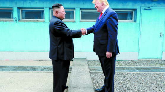 김정은 "한국군, 北 상대 안돼…더 싫은건 미군의 훈련 동참"