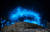 10일 새벽 욕지도 야포 앞바다에 물을뿌려 잔물결을 일으키자 발광플랑크톤이 푸른빛을 내고 있다. [사진 독자 김기현]