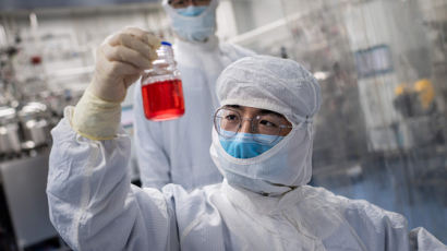중국 "이르면 11월 일반인 대상 코로나 백신 접종"