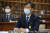 조성대 중앙선거관리위원 후보자가 22일 서울 여의도 국회에서 열린 인사청문회에 출석해 의원들의 질의에 답변하고 있다. [뉴스1]