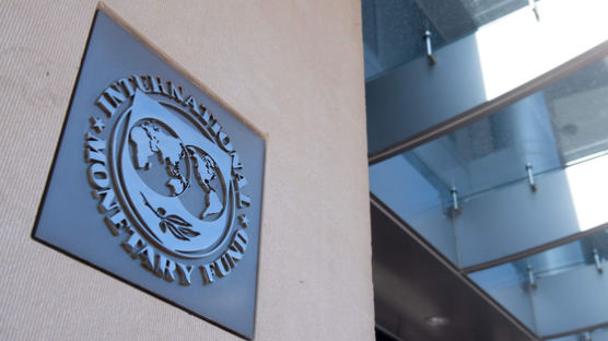 IMF "세계경제 6월보다 나아져" 성장률 전망치 상향 가능성 시사 