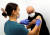 터키 코카엘리 대학 병원에서 코로나19 백신 임상 시험 참가자가 중국이 개발 중인 코로나19 백신을 맞고 있다. [로이터=연합뉴스]