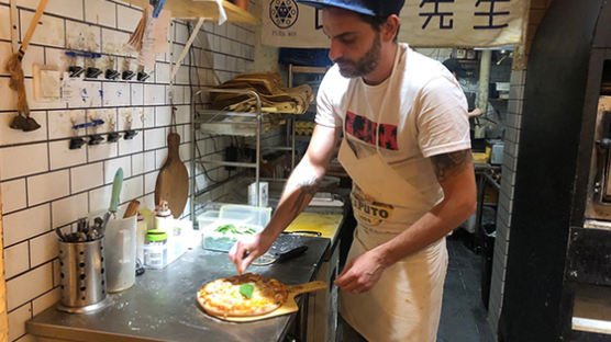 [CMG중국통신]벌써 8년…중국에서 음식 파는 이스라엘 남자