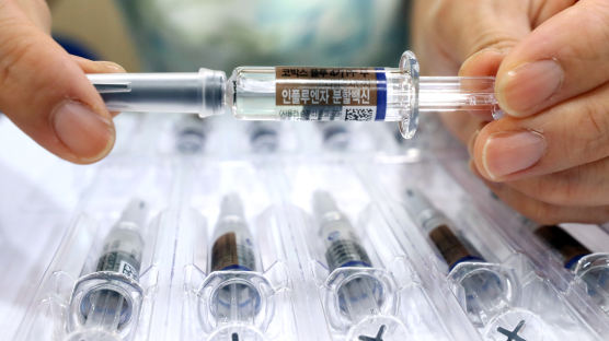 '상온 노출' 독감 백신, 중단지시 후에도 112명 더 맞았다
