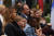 멜라니아 트럼프 미국 대통령 부인이 미 연방대법관에 지명된 에이미 코니 배럿 판사의 가족들과 앉아있다. 배럿 판사는 남편 제시와의 사이에 7명의 자녀를 뒀다. [AFP=연합뉴스]