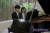 SBS 월화드라마 '브람스를 좋아하세요?'의 한 장면. 라벨의 '치간느'를 연주하는 박준영(김민재)과 페이지터너를 맡은 채송아(박은빈). [사진 SBS]