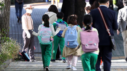'초1·중1 매일 등교'에 서울 학부모는 찬성, 교사는 반대