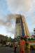 8일 오후 11시7분께 울산 남구 달동 삼환아르누보 주상복합아파트에서 대형 화재가 발생한 가운데 강풍으로 불길이 번지고 있다. 뉴스1