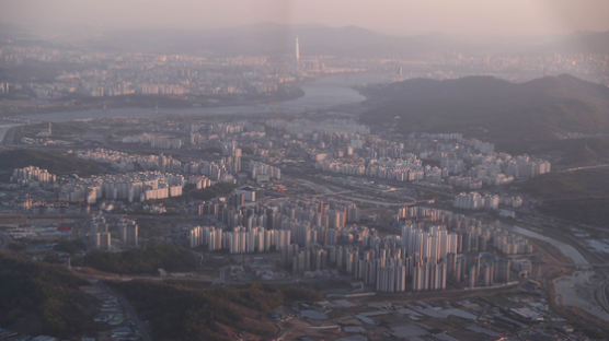수도권 아파트값 상승률, 서울 15배···핀셋규제 역풍 맞았다 