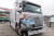 유럽 유통업체 쿱(COOP) 관계자가 인도받은 현대차 엑시언트 수소전기트럭 앞에서 기념촬영하고 있다. 사진 현대자동차