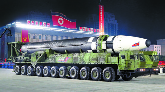 RFA “北 신형 ICBM, 실용성 떨어지는 듯…위협적이지 않다”
