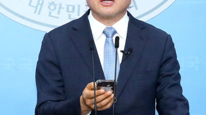 황희석 “윤석열 檢, 최강욱 정치적 기소…쪼잔하기 짝 없어"