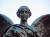영국 사우샘프턴에 있는 ‘타이태닉호 엔지니어 기념물’에 있는 승리의 여신 니케의 입상. 그리스신화의 니케는 로마신화의 빅토리아에 해당한다. 보통 날개가 달린 모습으로 형상화된다. [사진: Marek.69]