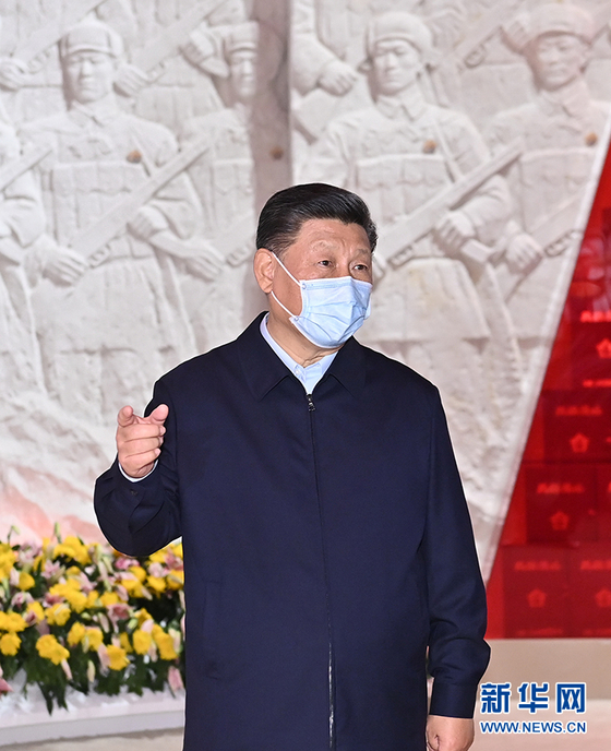 시진핑 중국 국가주석은 19일 중국인민혁명군사박물관을 방문한 자리에서 ’항미원조 전쟁의 승리는 정의의 승리, 평화의 승리, 인민의 승리“라고 주장했다. [중국 신화망 캡처]