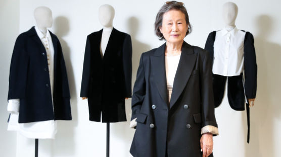 86세 패션 디자이너 진태옥의 새로운 꿈 "블랙핑크와 지구 살리기"
