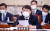 윤석열 검찰총장이 22일 서울 여의도 국회에서 열린 법제사법위원회의 대검찰청에 대한 국정감사에 출석해 의원들의 질의에 답하고 있다. 오종택 기자