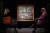 뱅크시가 모네의 그림을 각색해 그린 '쇼 미 더 모네'. [ AFP = 연합뉴스]