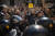 스페인 바르셀로나에서 이동 제한 조치에 항의하는 사람들. [AP=연합뉴스]