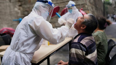 중국 신장서 164명 무더기 무증상 감염…"이전 사례와 달라"