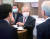 10월 7일 손경식(가운데) 경총 회장이 중구 롯데호텔에서 열린 경총 회장단 회의에 참석했다. / 사진:뉴시스