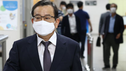 김학의 무죄 2심서 뒤집혔다···법원, 뇌물수수 인정 법정구속
