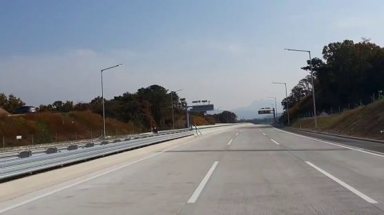 서울∼문산 고속道 11월7일 개통…꽉 막혔던 자유로 뚫린다