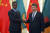  2018년 중국-아프리카 협력 포럼에서 만난 에드거 룽구 잠비아 대통령(왼쪽)과 시진핑 주석 [AP=연합뉴스]