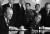 1979년 6월 18일 오스트리아 빈에서 열린 전략무기 감축협정(SALTⅡ)조인식에 참석해 서명하고 있는 미국의 제럴드 포드 대통령(왼쪽)과 소련의 레오니트 브르즈네프 공산당 서기장. 사진=위키피디아