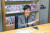 홍진호 효성티앤씨 패션디자인센터 센터장이 효성의 원사로 브랜드와 협업한 사례를 설명하고 있다. 책상위에 안다르와 함께 만든 '리업페이스 마스크'가 놓여있다. 이소아 기자 