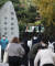제31회 공인중개사 시험이 실시된 31일 오전 시험이 치러진 서울 용산구의 한 고등학교로 응시생들이 들어가고 있다. 연합뉴스